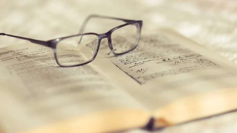 Jak wybrać tanie i wygodne okulary do czytania