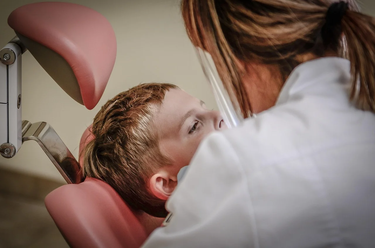 Chirurgia stomatologiczna i implanty — DiamanteDental Zielona Góra
