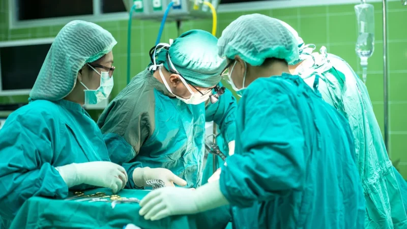 Praca dla lekarza specjalisty w Łodzi — oferty dla endokrynologów, psychiatrów i psychologów